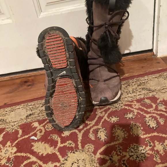 Nike Suede Tall Winter Boots Lace and Zip Sz 8 - Picture 9 of 10